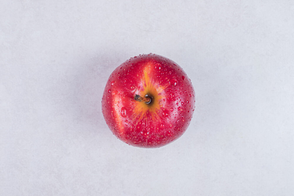 Malus pumila